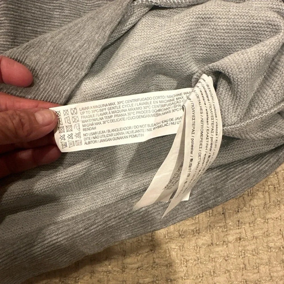 Pull&Bear women’s pullover sweater BNWO size Small - Picture 4 of 8